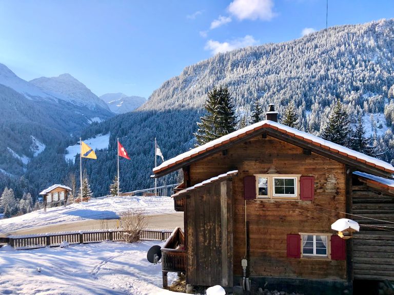 Chalet Arosa mit Bergblick